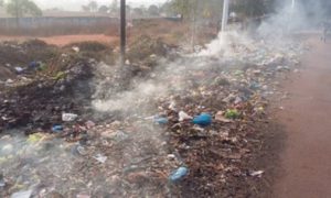 Incinération des ordures à Conakry : Une pratique qui intoxique les gens