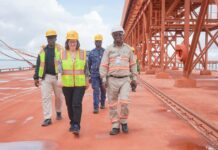 Kamsar : La CBG accueille la Chargée d’affaires de l’Ambassade des États-Unis