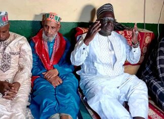 Célébration de Laylatoul Qadr à la Cimenterie : Elhadj Bouna Keïta partage la prière avec des fidèles musulmans