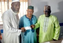 Promotion de l’éducation: El hadj Bouna Keita apporte un soutien financier à l’Université Al-EAMAR et accorde 5 bourses d’études