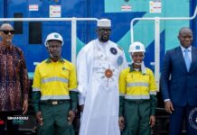Honneurs : le ministre secrétaire Général de la Présidence, le Général Amara CAMARA et le ministre Directeur de cabinet de la Présidence M. Djiba DIAKITÉ, distingués par Son Excellence Monsieur le Président de la République, Mamadi DOUMBOUYA