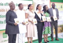 Guinée : remise officielle du Guide d’aide à la formalisation de l’exploitation minière artisanale de l’or